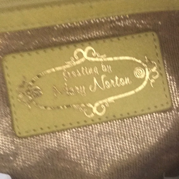 Handbag - Picture 3 of 3